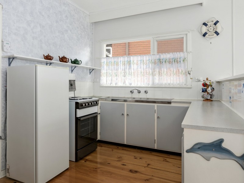 10 Coorong Crescent, Encounter Bay SA 5211