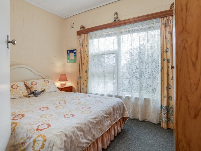 10 Coorong Crescent, Encounter Bay SA 5211