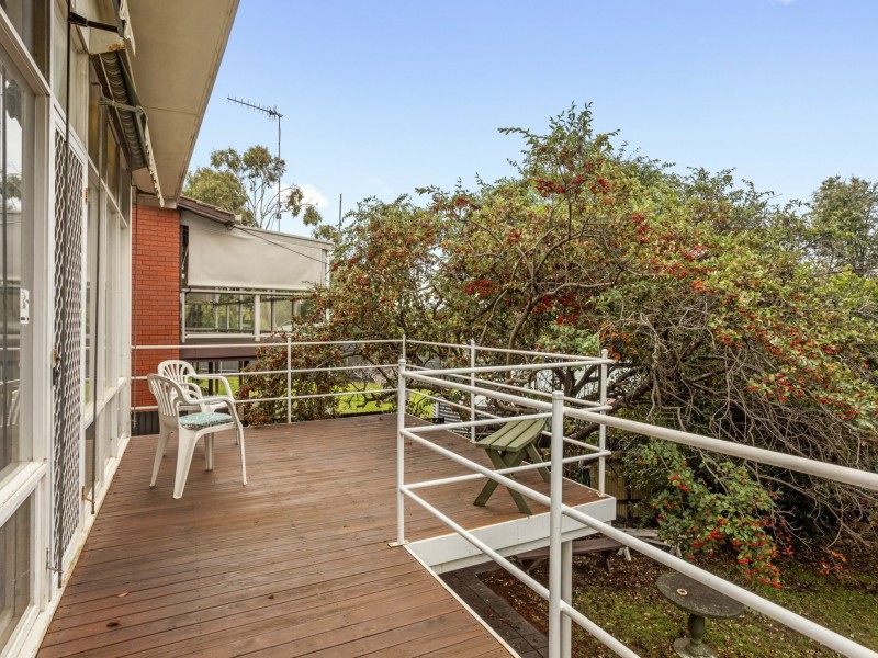 10 Coorong Crescent, Encounter Bay SA 5211