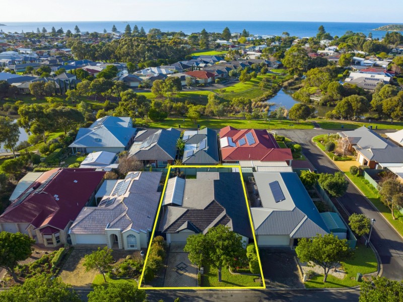26 Victor Avenue, Encounter Bay SA 5211