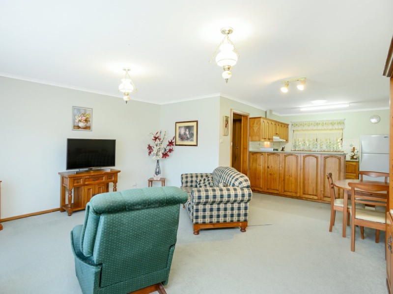 2/1 Carlyle Street, Victor Harbor SA 5211