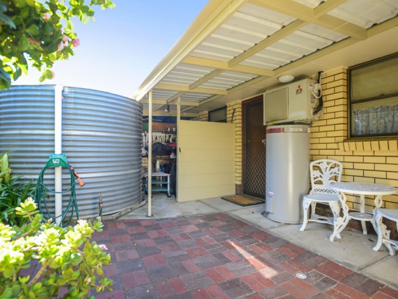 2/1 Carlyle Street, Victor Harbor SA 5211