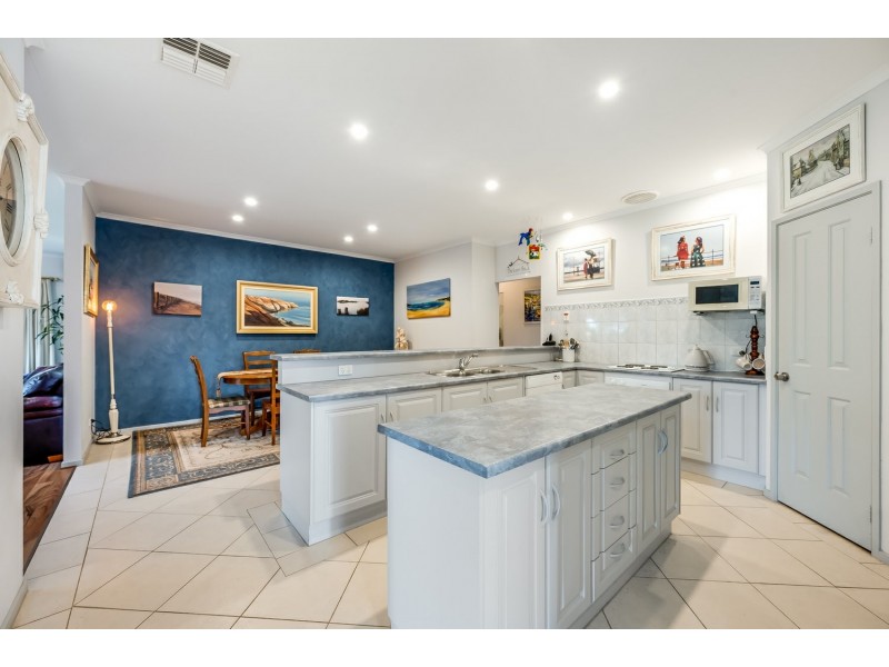 12 Swains Crossing Road, Victor Harbor SA 5211