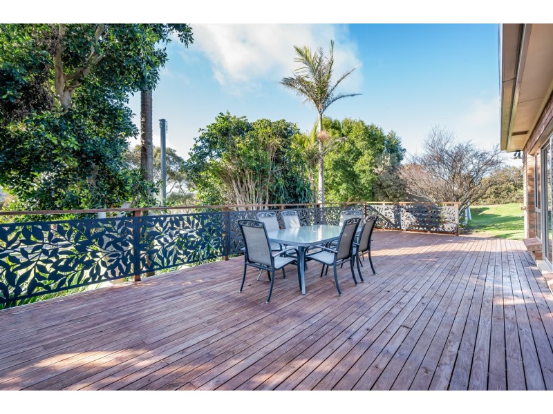12 Swains Crossing Road, Victor Harbor SA 5211