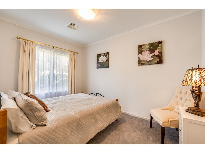 12 Swains Crossing Road, Victor Harbor SA 5211
