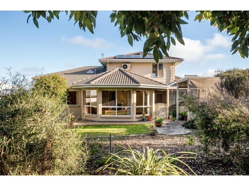 6 Donegal Street, Mccracken SA 5211