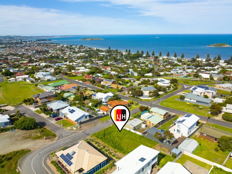 21 Wright Terrace, Encounter Bay SA 5211