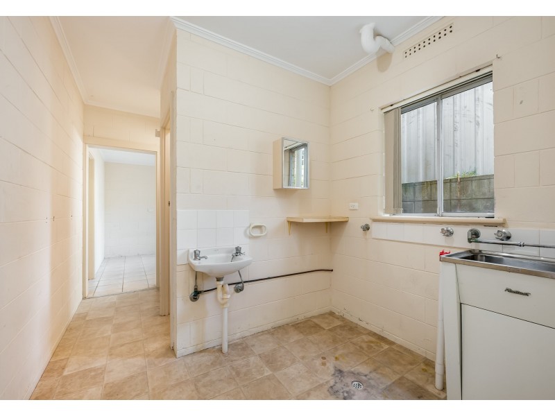 21 Swain Road, Victor Harbor SA 5211