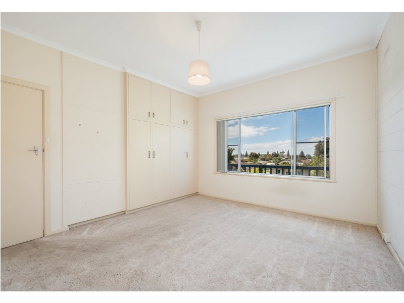 21 Swain Road, Victor Harbor SA 5211