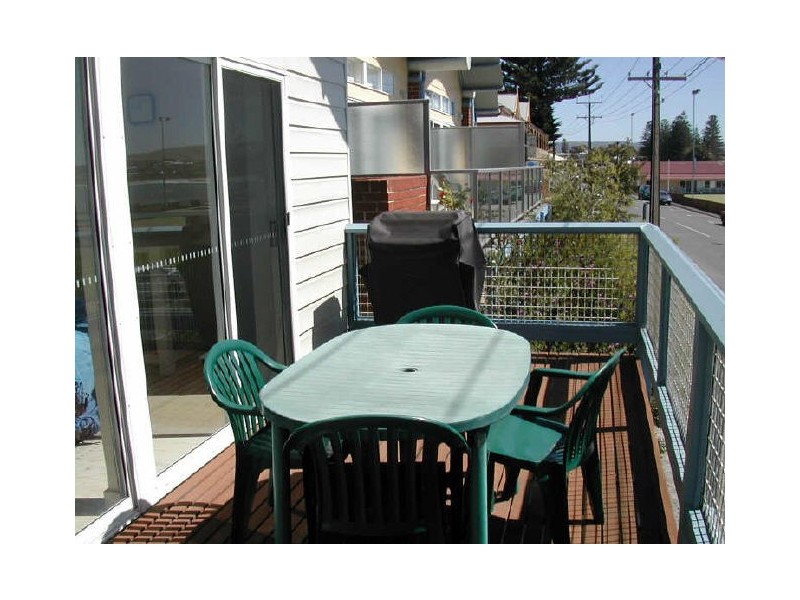 1/16 Flinders Parade, Victor Harbor SA 5211