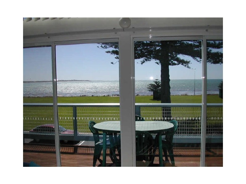 1/16 Flinders Parade, Victor Harbor SA 5211