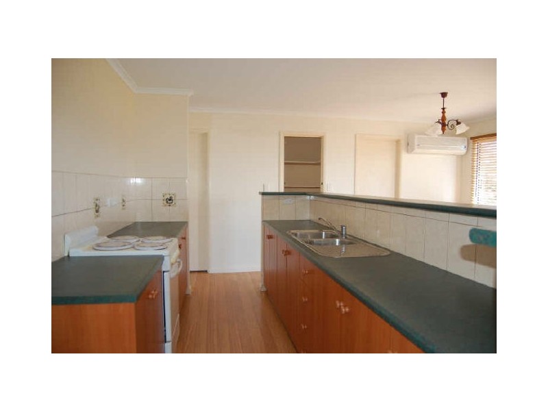 18 Mayflower Court, Encounter Bay SA 5211
