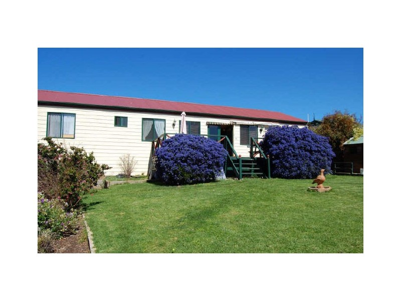 18 Mayflower Court, Encounter Bay SA 5211