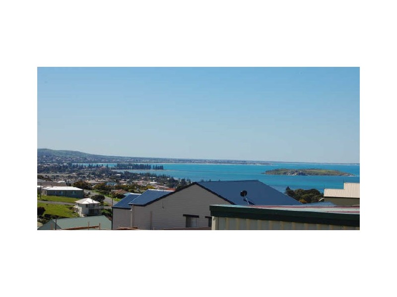 18 Mayflower Court, Encounter Bay SA 5211