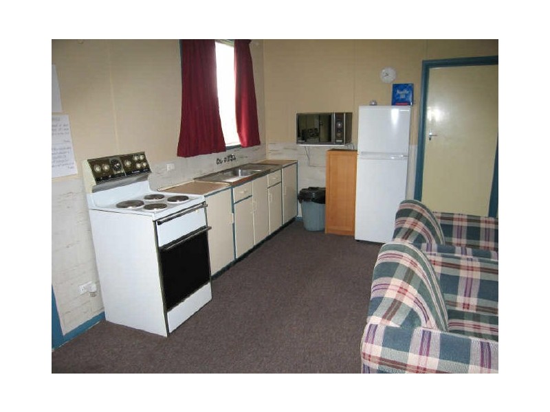 35 Russell Street, Encounter Bay SA 5211