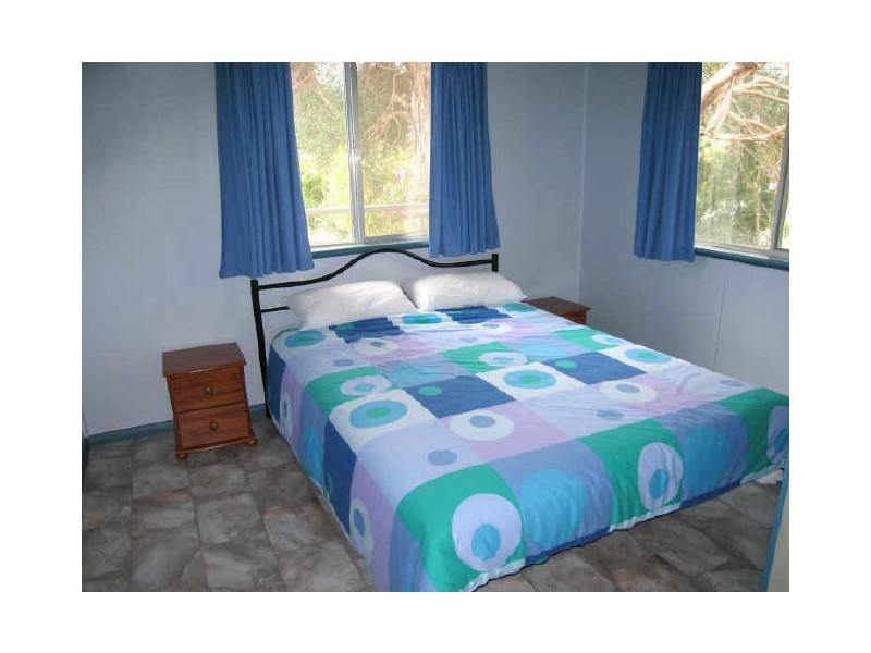 35 Russell Street, Encounter Bay SA 5211