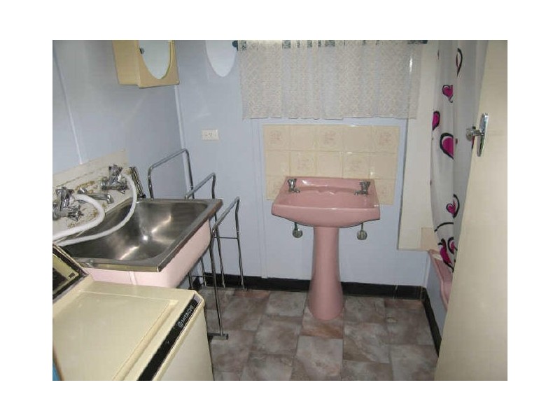 35 Russell Street, Encounter Bay SA 5211