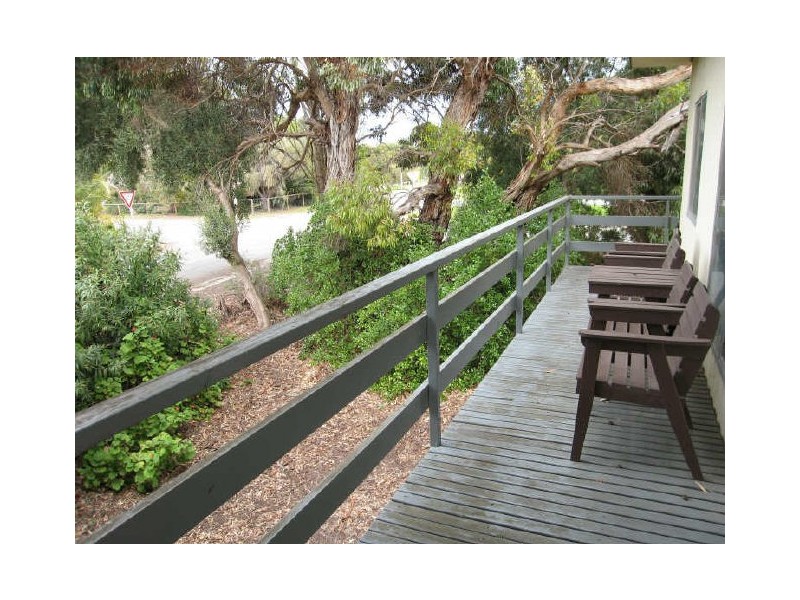 35 Russell Street, Encounter Bay SA 5211