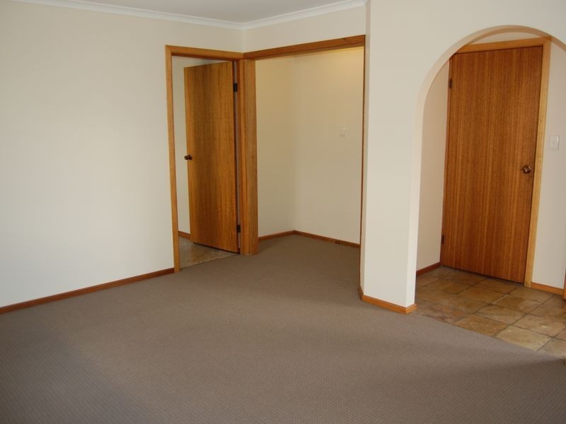 18 Matthew Flinders Drive, Encounter Bay SA 5211