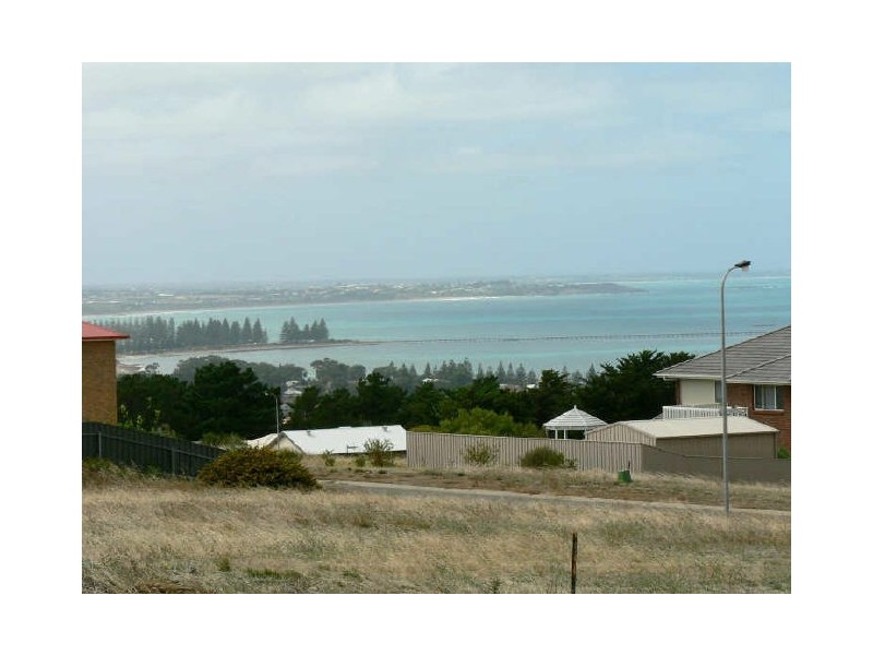 81 Stone Hut Circuit, Encounter Bay SA 5211