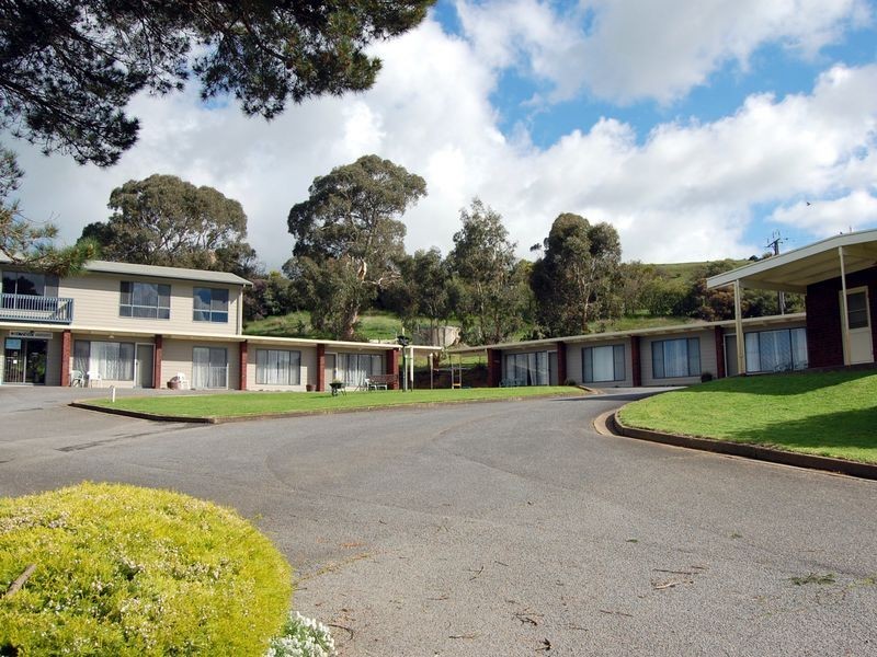 “Sea View Apartments”/ Inman Valley Road, Victor Harbor SA 5211