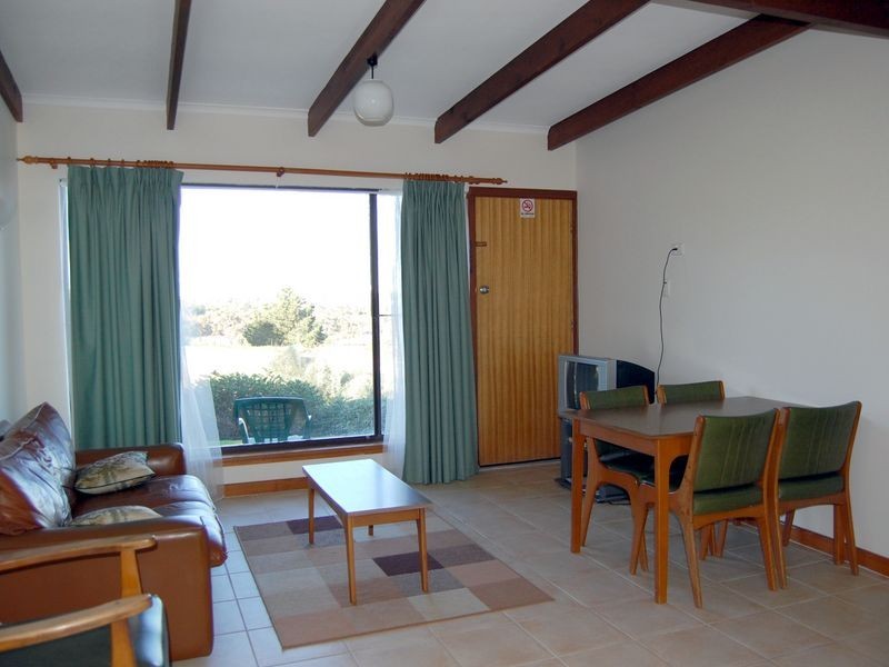 “Sea View Apartments”/ Inman Valley Road, Victor Harbor SA 5211
