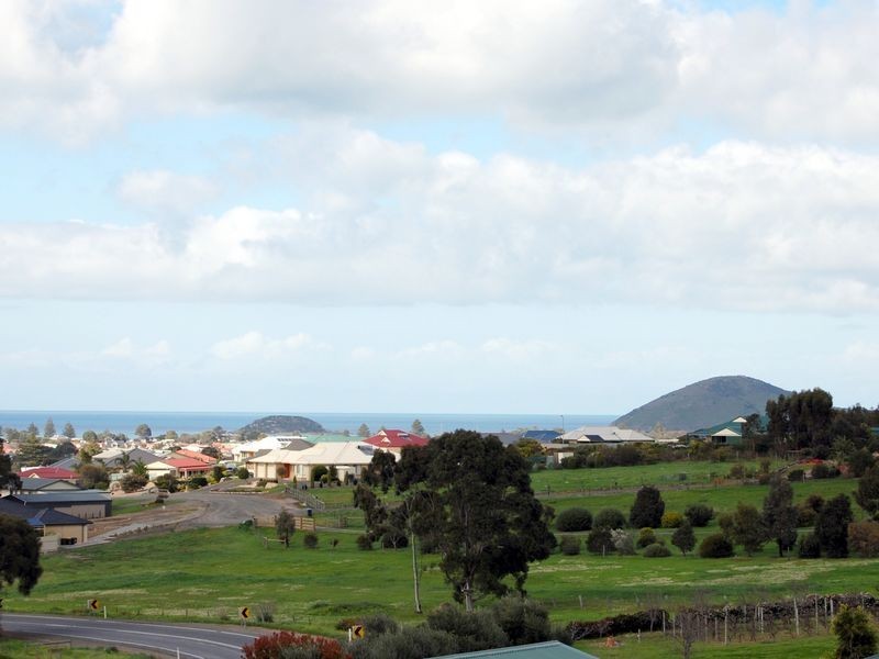 “Sea View Apartments”/ Inman Valley Road, Victor Harbor SA 5211