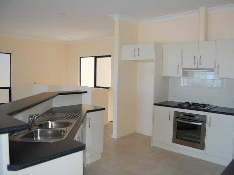 143 Hindmarsh Road, Victor Harbor SA 5211