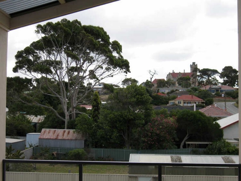 143 Hindmarsh Road, Victor Harbor SA 5211