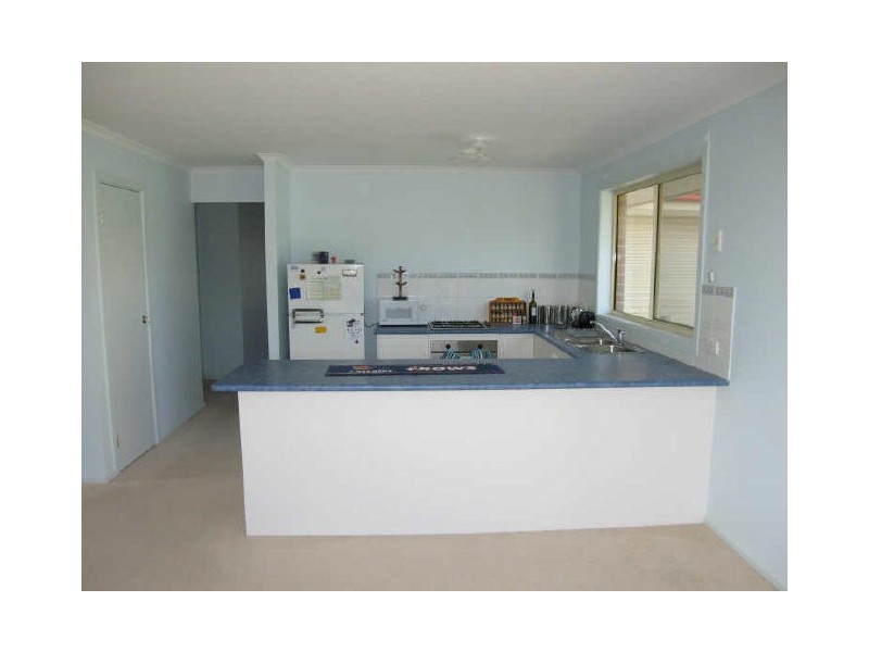 65 Sweetman Avenue, Encounter Bay SA 5211