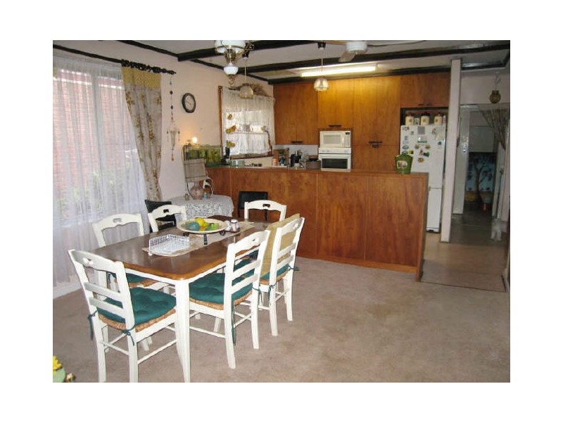 22 The Parkway, Victor Harbor SA 5211