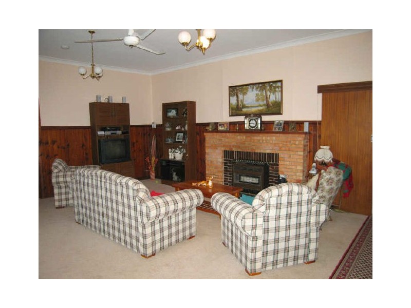22 The Parkway, Victor Harbor SA 5211