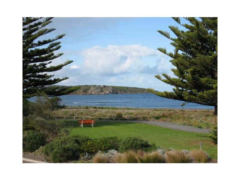 2A Franklin Parade, Encounter Bay SA 5211