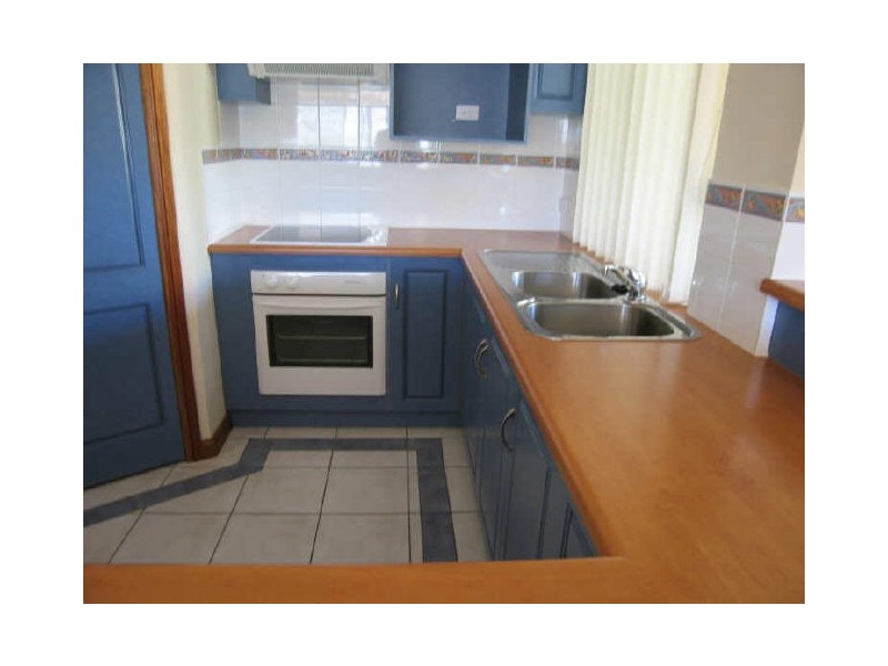 1 Yates Avenue, Hayborough SA 5211