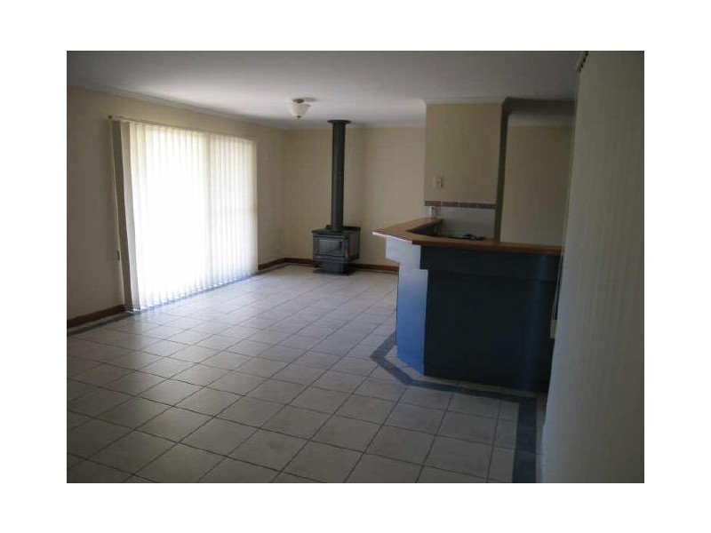 1 Yates Avenue, Hayborough SA 5211