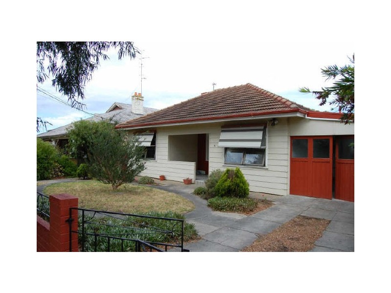 6 Forrest Street, Victor Harbor SA 5211