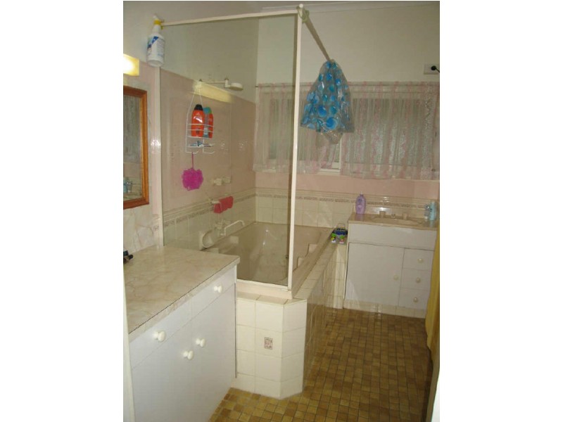 6 Forrest Street, Victor Harbor SA 5211