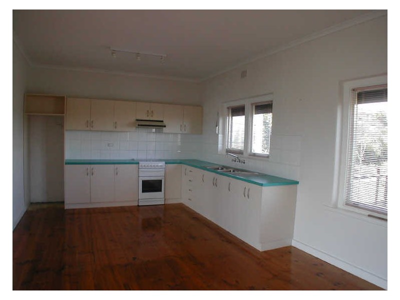 22 Peace Avenue, Victor Harbor SA 5211