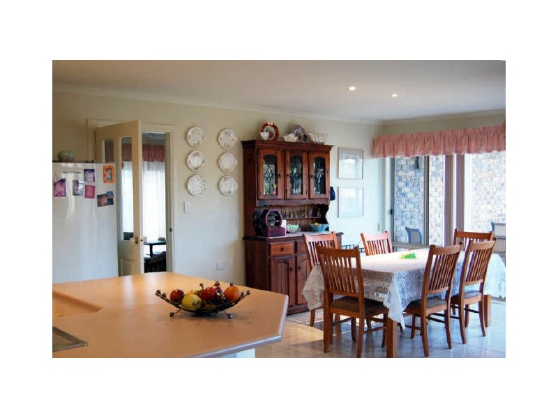 2 Humberstone Avenue, Hayborough SA 5211