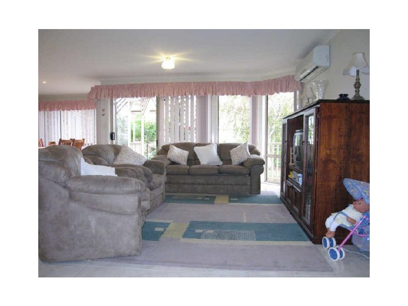 2 Humberstone Avenue, Hayborough SA 5211