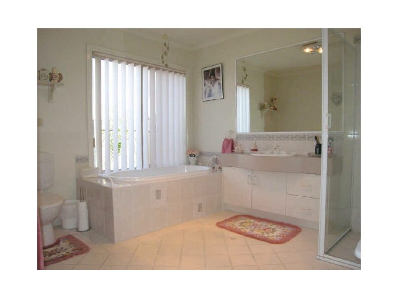 2 Humberstone Avenue, Hayborough SA 5211