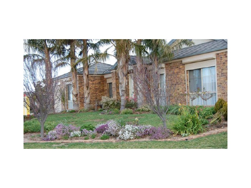 2 Humberstone Avenue, Hayborough SA 5211