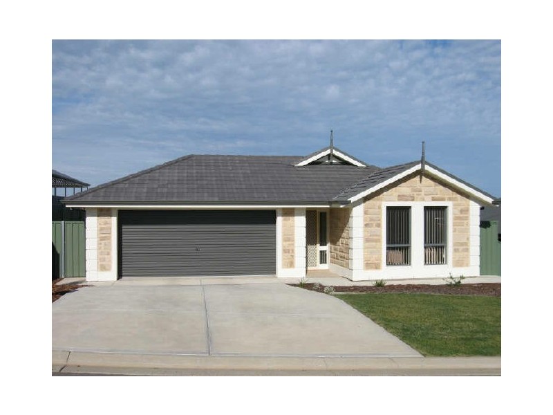 16 Tripp Street, Encounter Bay SA 5211