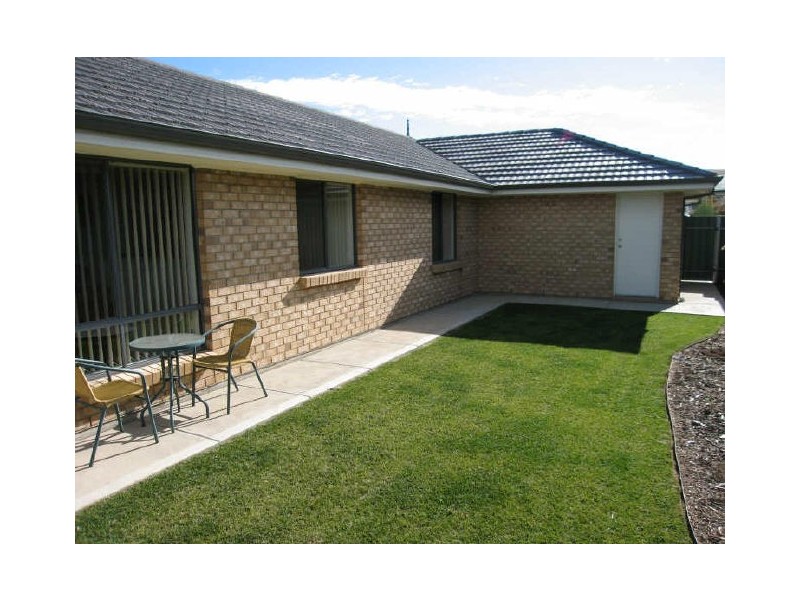 16 Tripp Street, Encounter Bay SA 5211