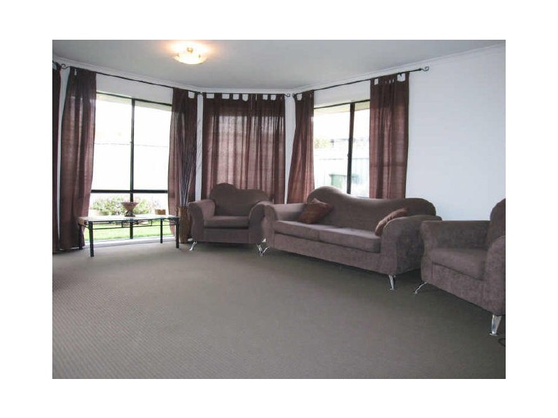 100 Matthew Flinders Drive, Encounter Bay SA 5211