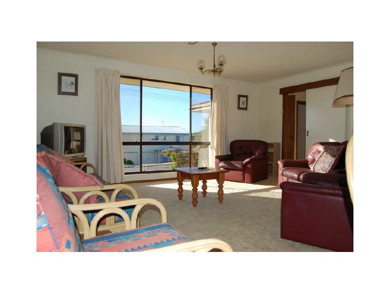 17 Passatt Street, Encounter Bay SA 5211