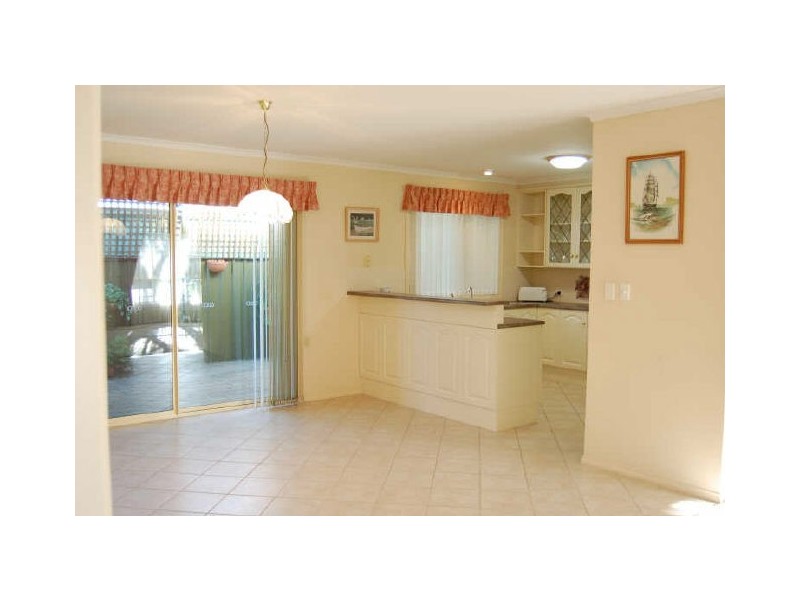 10 Forrest Street, Victor Harbor SA 5211