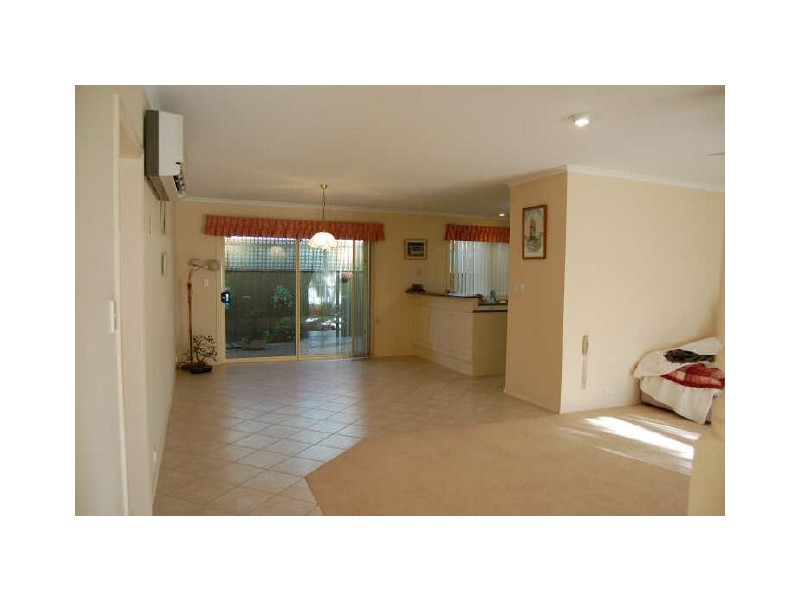 10 Forrest Street, Victor Harbor SA 5211