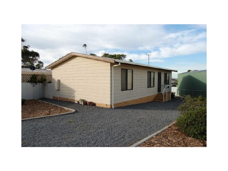8 Manly Grove, Hayborough SA 5211