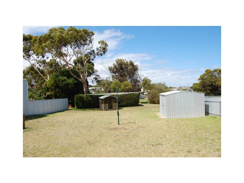 8 Manly Grove, Hayborough SA 5211